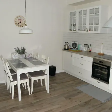 Apartment Z Ogrodkiem